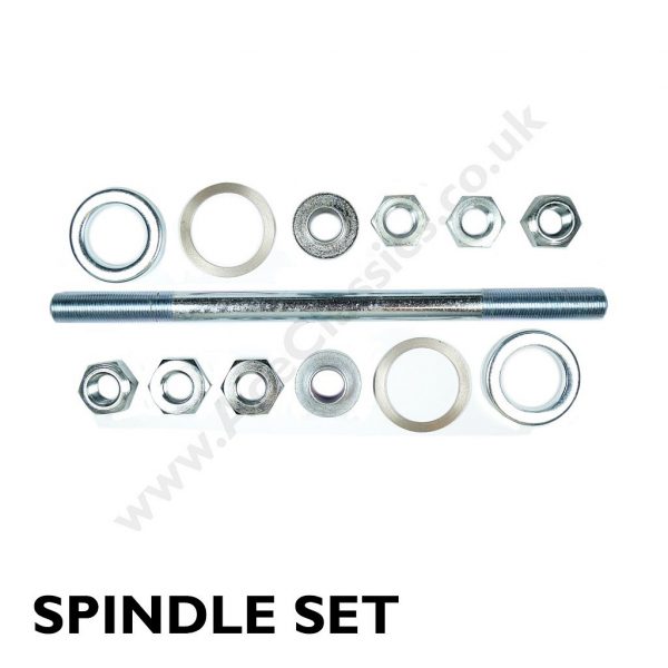 Triumph - RIGID REAR WHEEL SPINDLE COMPLETE