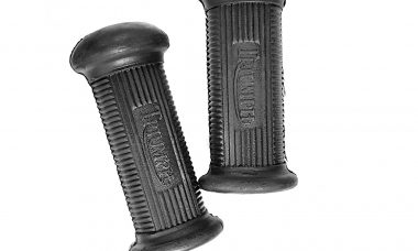 Triumph 2 x Front Footrest Rubbers