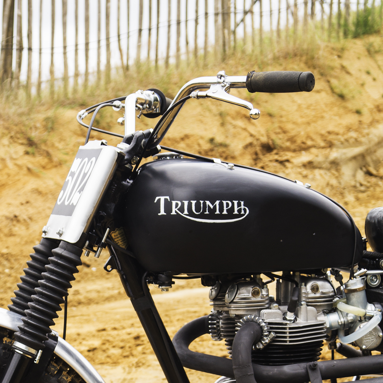 thumbnail interactive-video image 1 of Emgo Low Handlebars For Triumph 650/750 (1965-1973) – TR6R, T120R, T140, T150 – 7/8" – Chrome – 97-1870 1 of 3