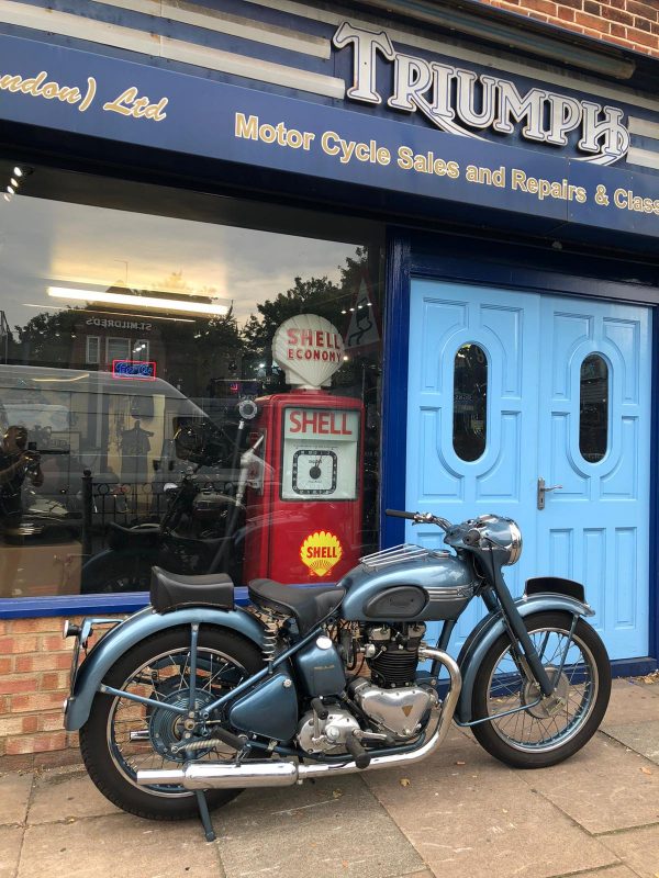 1950 Triumph Thunderbird - Image 2