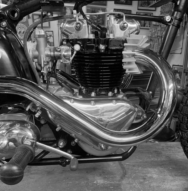 Triumph - Ram Horn Style Pipes