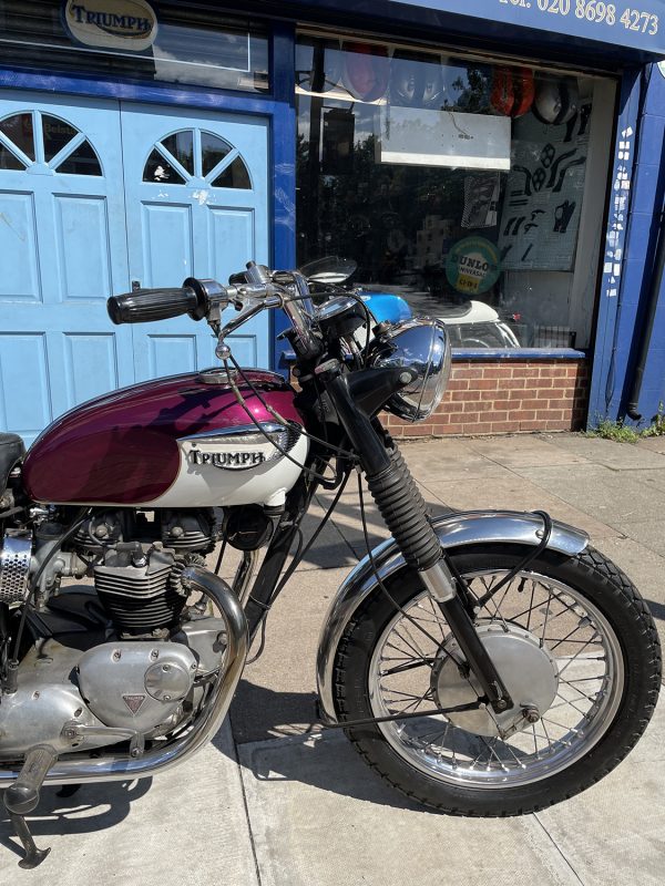 1967 Triumph T120 Bonneville - Image 3