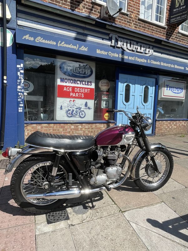 1967 Triumph T120 Bonneville - Image 12