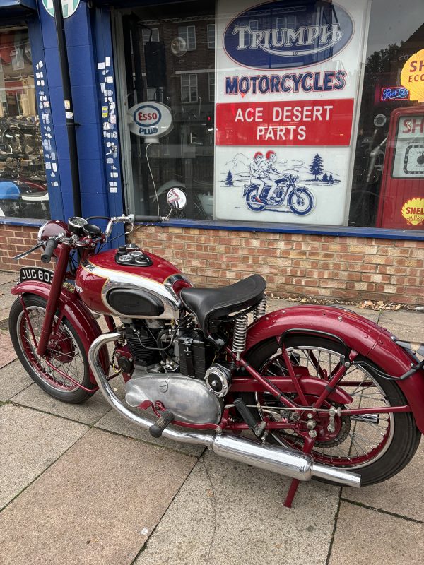 1946 Triumph Speed Twin - Image 2