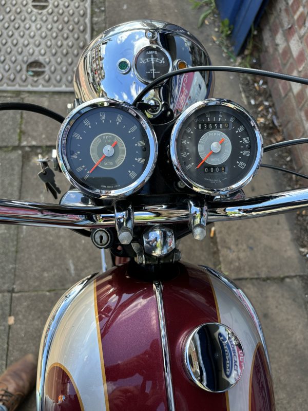 1970 TRIUMPH T120R BONNEVILLE - Image 8