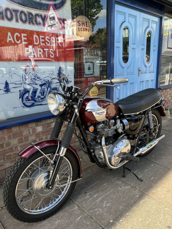 1970 TRIUMPH T120R BONNEVILLE - Image 9
