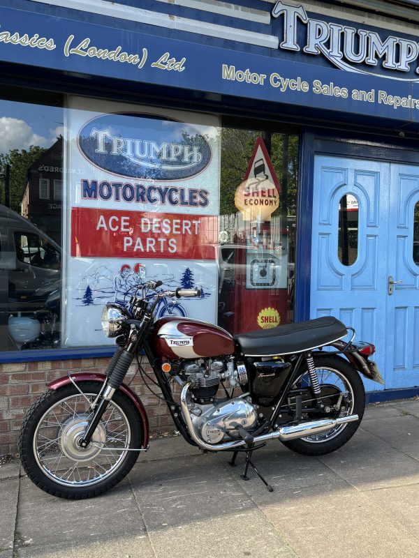 1970 TRIUMPH T120R BONNEVILLE - Image 10
