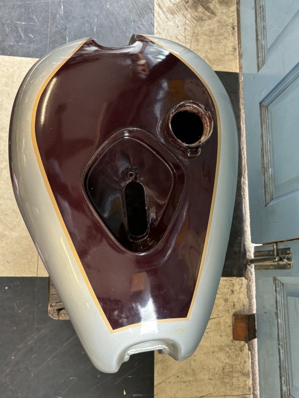 USED 4 GALLON PANEL TANK F1930 - Image 3