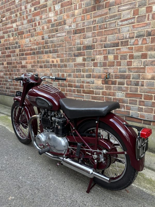1954 Triumph Speedtwin - Image 10