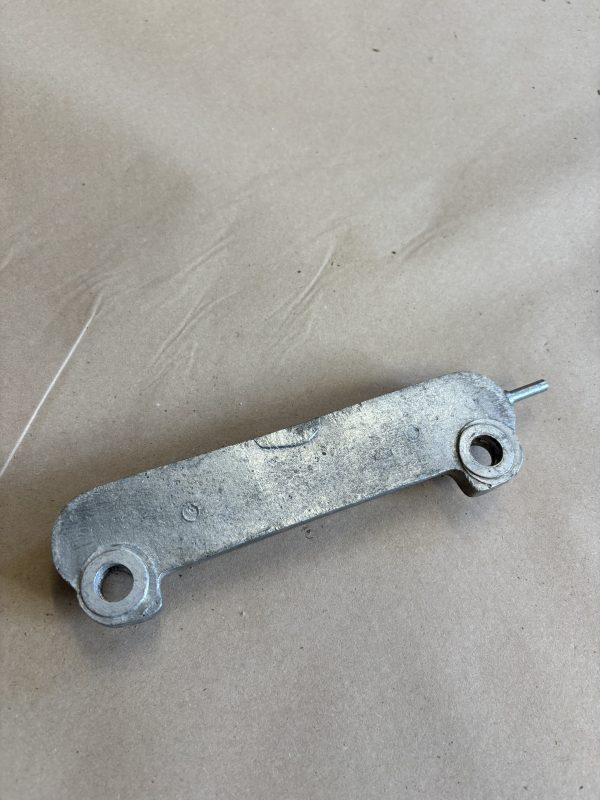 Triumph Finned MONARD Rocker Oil Feed - Image 2