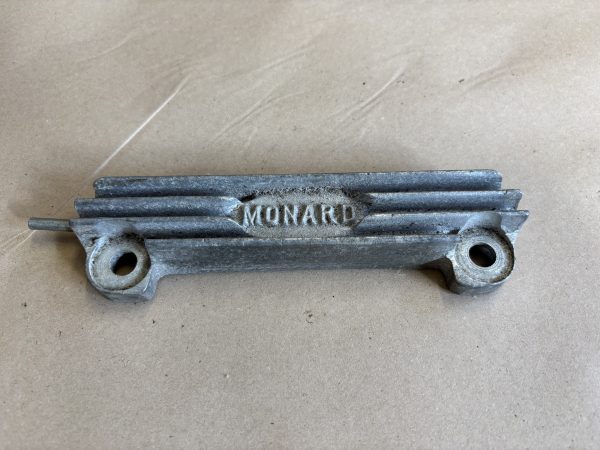 Triumph Finned MONARD Rocker Oil Feed