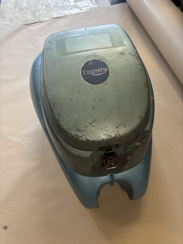 Triumph Vintage Tank Luggage Bag/Box - Image 2