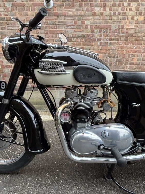 1961 Triumph T110 Bathtub     £6,500 - Image 11