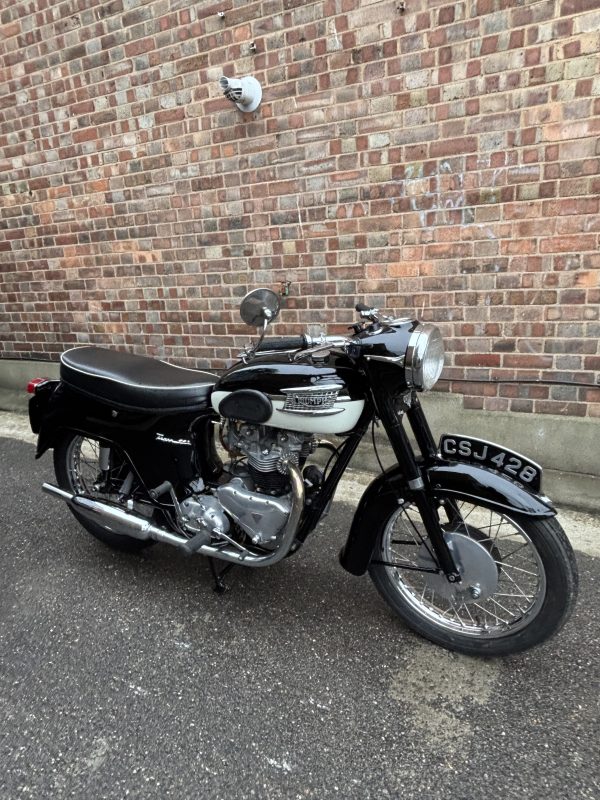 1961 Triumph T110 Bathtub     £6,500 - Image 4