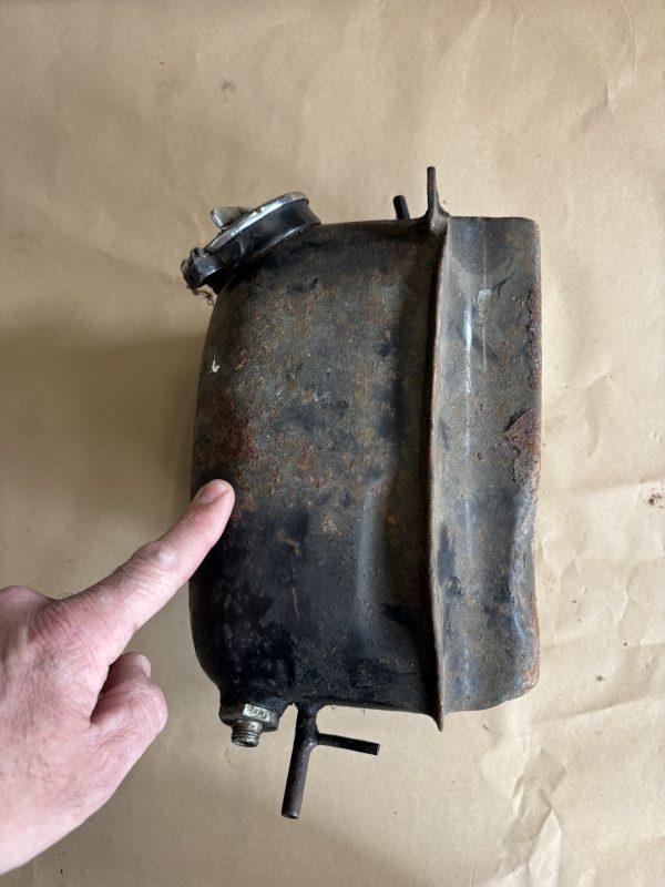 Used Triumph Rigid 1 Gallon Oil Tank - Image 5